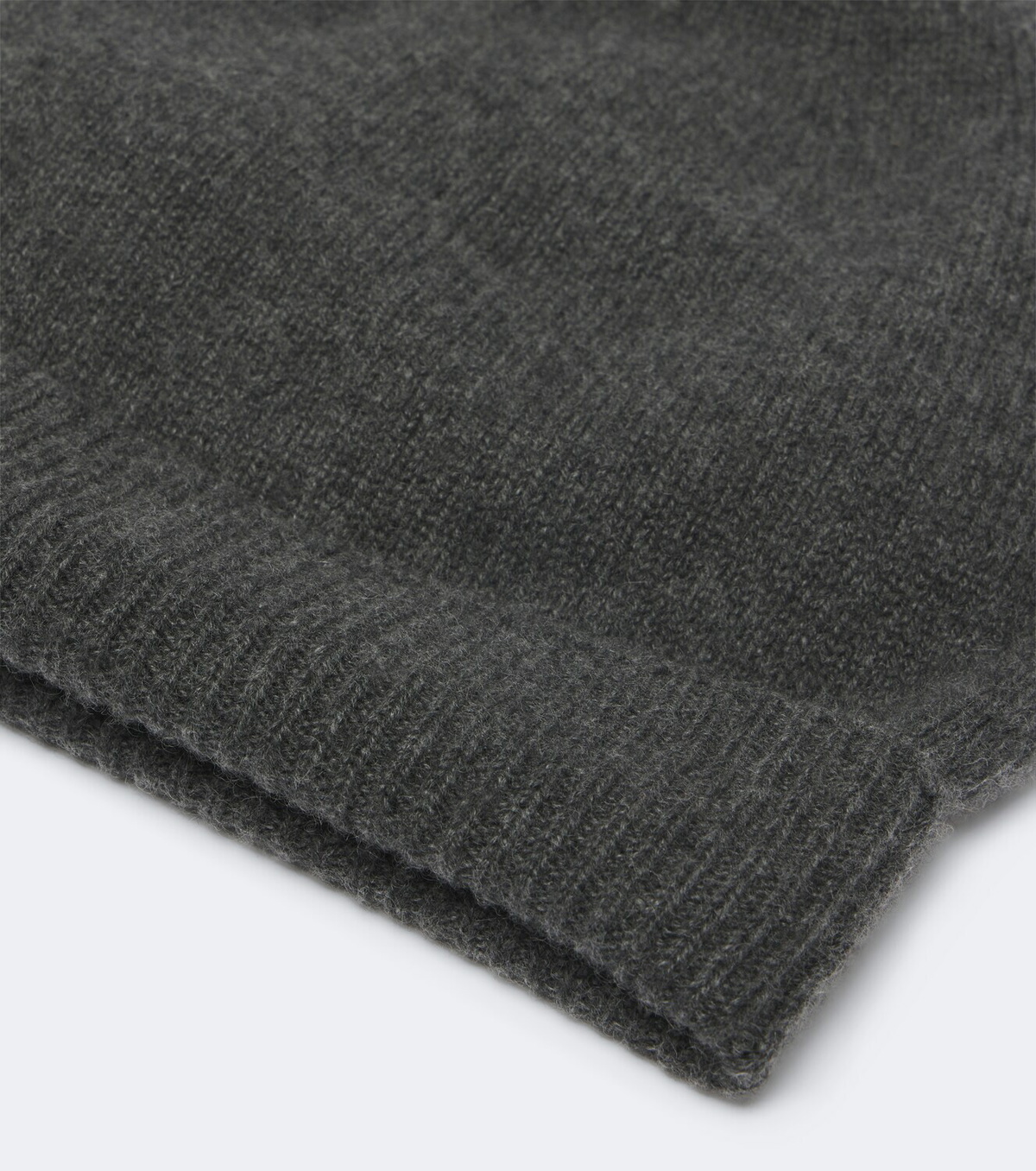 The Row Quors cashmere beanie