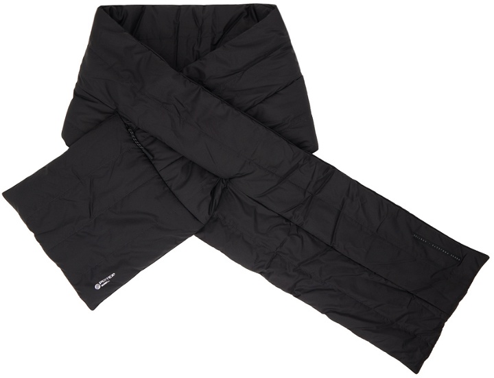 Photo: Norse Projects ARKTISK Black Keyhole Scarf