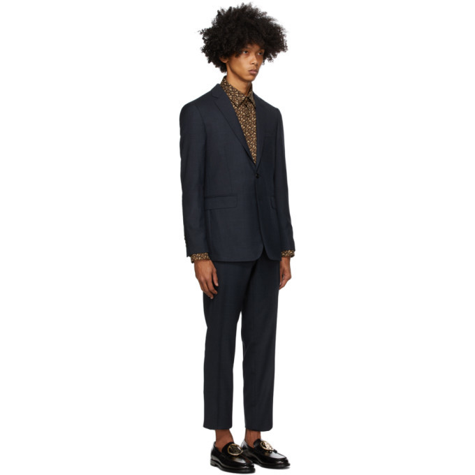 Burberry store travel suit