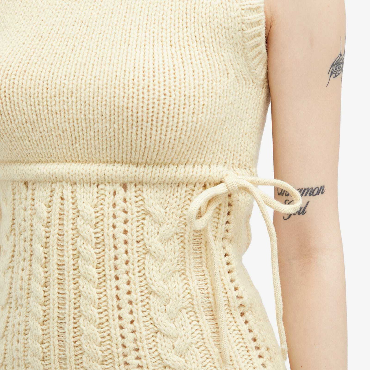 Peachy Den Women's Gabrielle Knit Vest in Buttercup