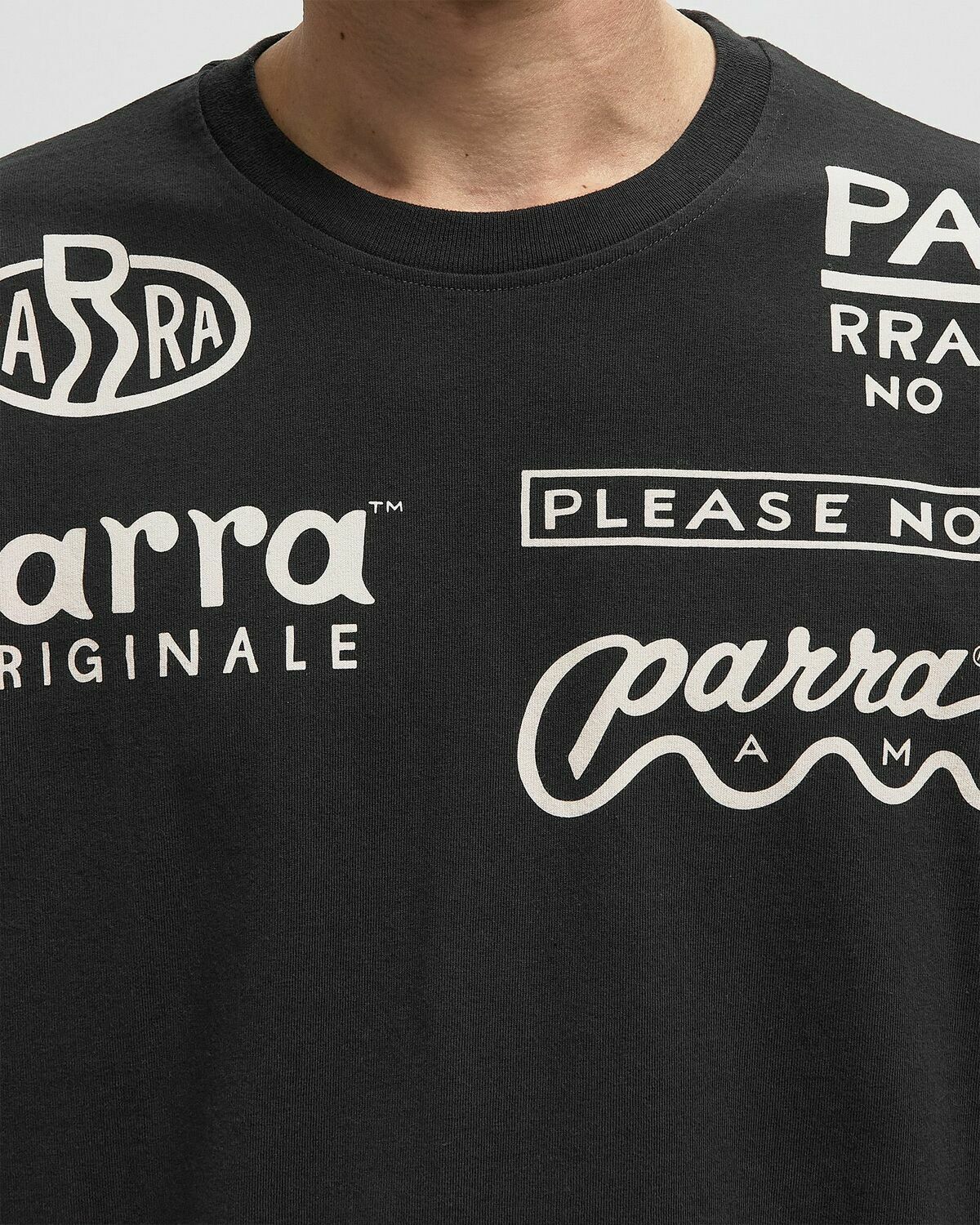 By Parra MEDIA TRAINING TEE Black Mens Shortsleefe