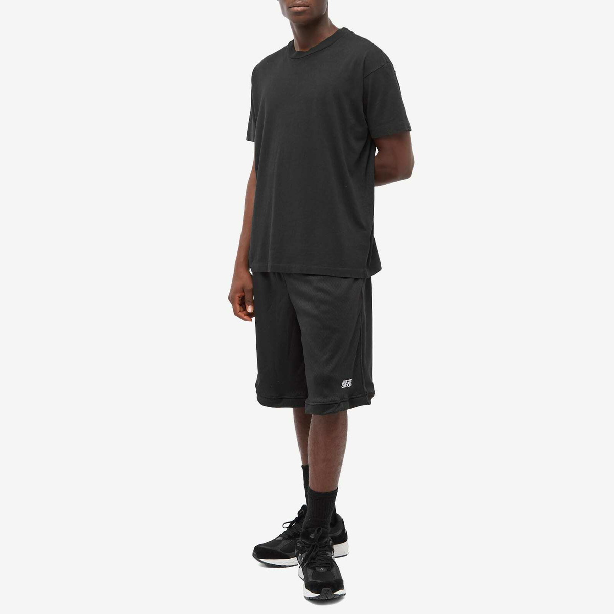 Bricks & Wood Men's Mesh Logo Basketball Shorts in Black