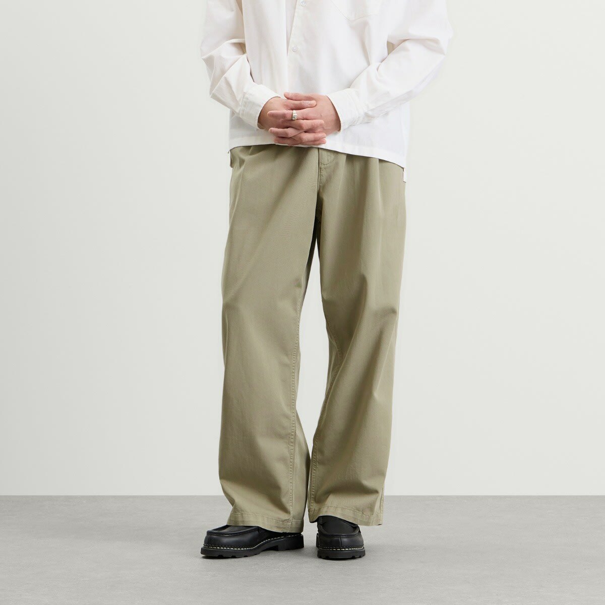 END. Spin Trouser in Sage Green
