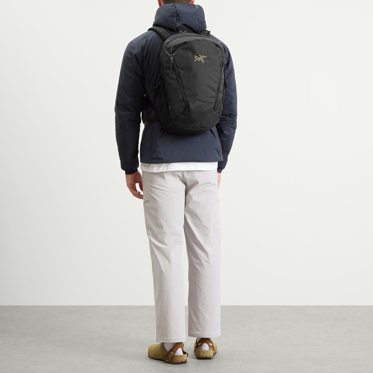 Arc'teryx Men's Mantis 26 Backpack in Black 
