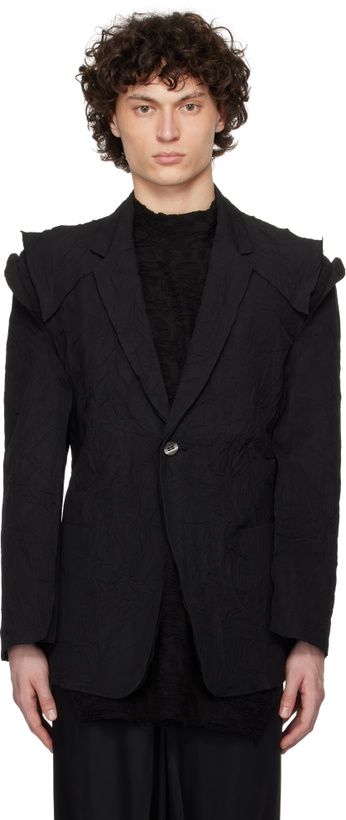 Photo: CARNET-ARCHIVE Black Wired Deconstructed Crinkled Blazer