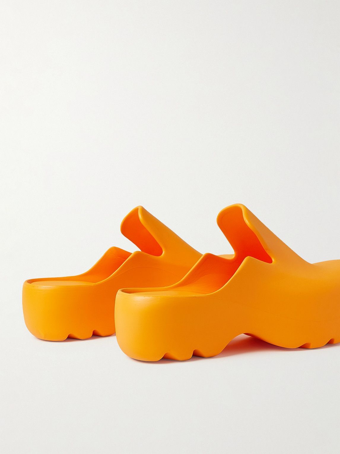 サンダル・ミュール BOTTEGA VENETA Slippers and Clogs Women Leather Orange Bottega Veneta Stretch Leather Mule Women's Orange 36 | eBay