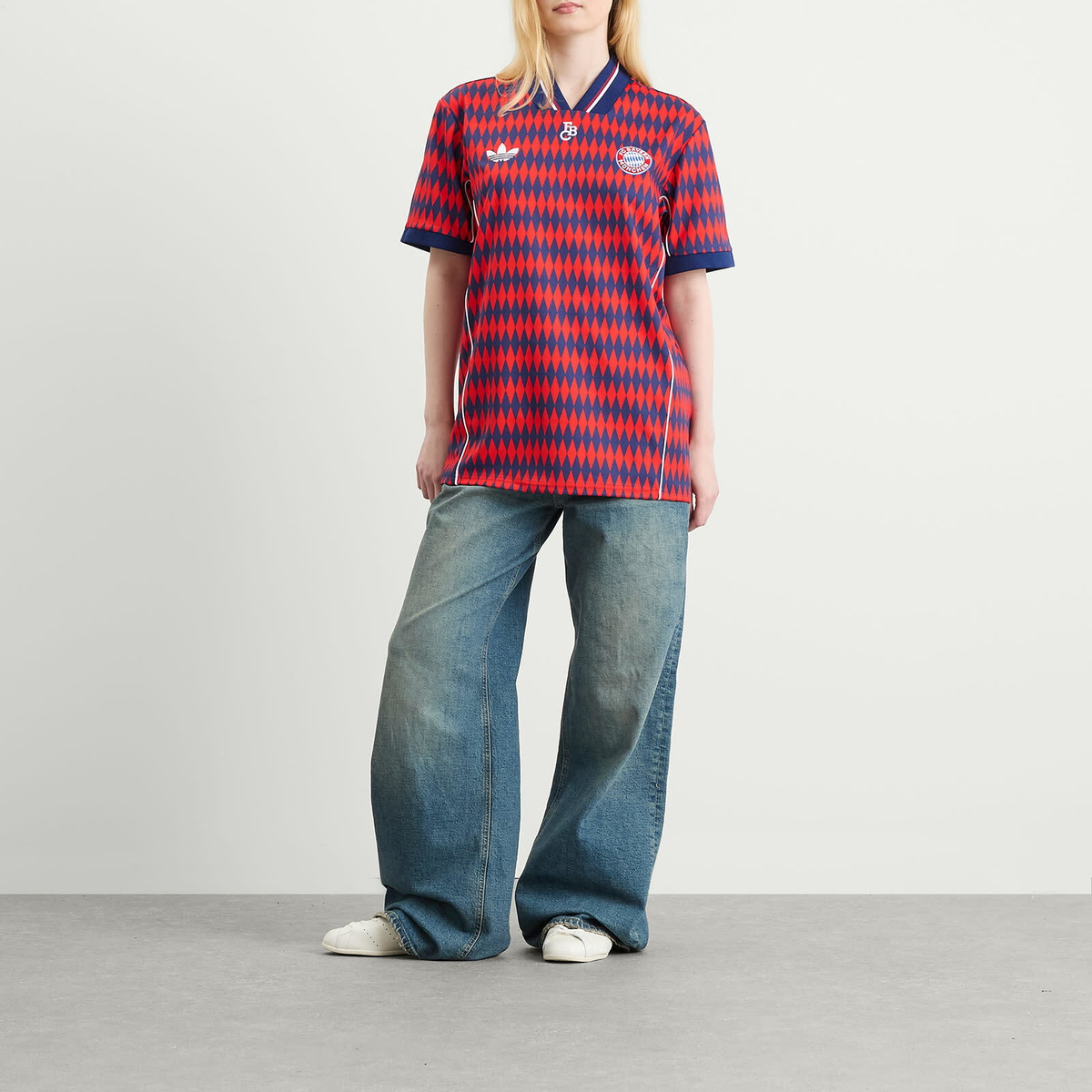 Adidas FC Bayern Munich Lifestyler Jersey Top in Red/Dark Blue