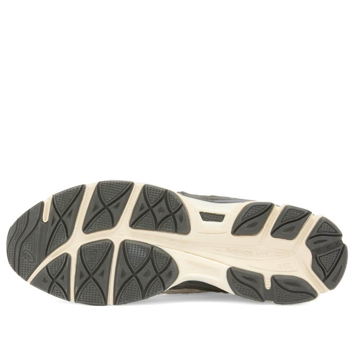 Asics GEL-NYC Sneaker in White/Smoke Grey
