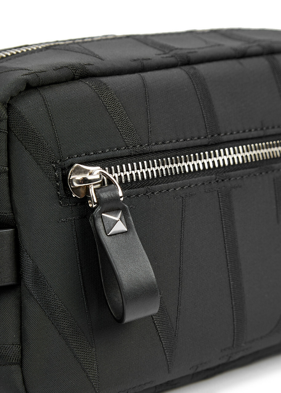 Valentino Vltn Nylon Washbag - Black - One Size