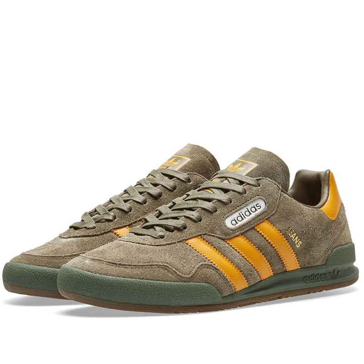 Photo: Adidas Jeans Super Green