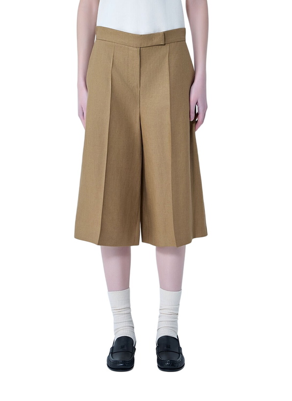 Photo: Max Mara Linen Bermuda Shorts