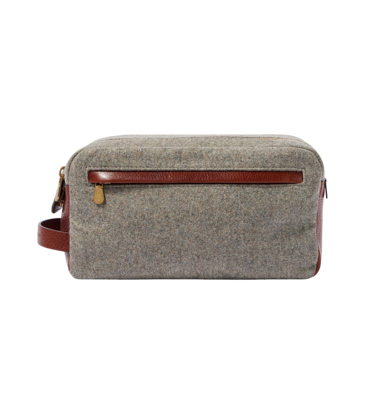 Photo: Brunello Cucinelli Leather-trimmed toiletry bag