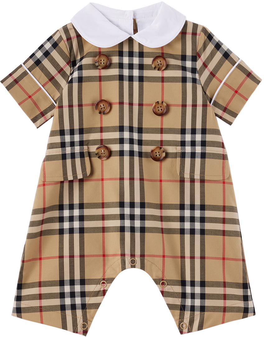 Burberry clothes store for babies