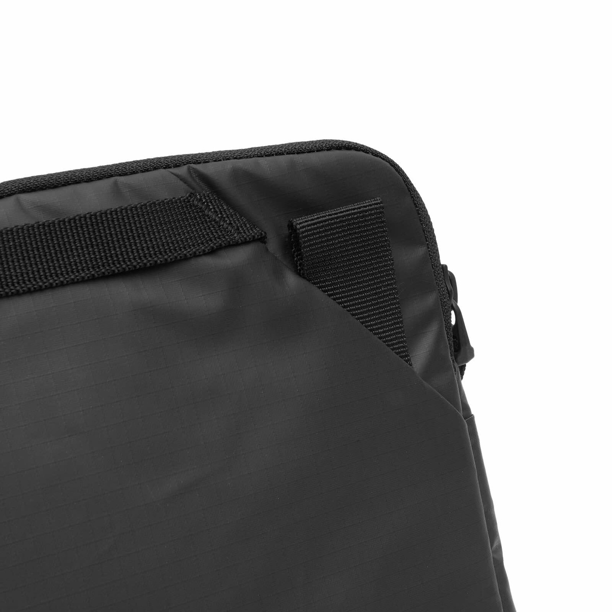 Db Journey Ramverk Laptop Sleeve - 14" in Black Out 
