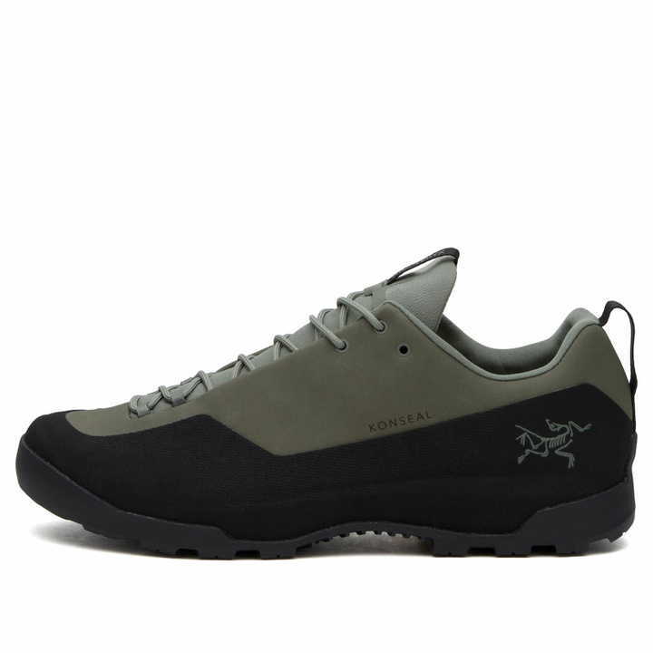 Photo: Arc'teryx Men's Konseal Sneakers in Forage/Black