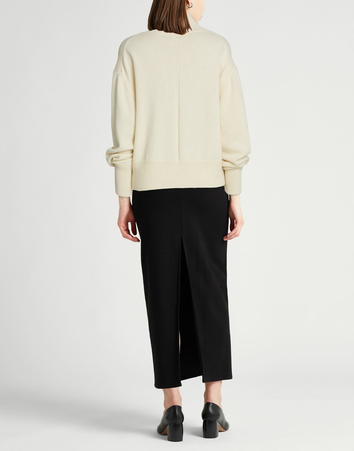 Annagreta Womens Turtleneck in White