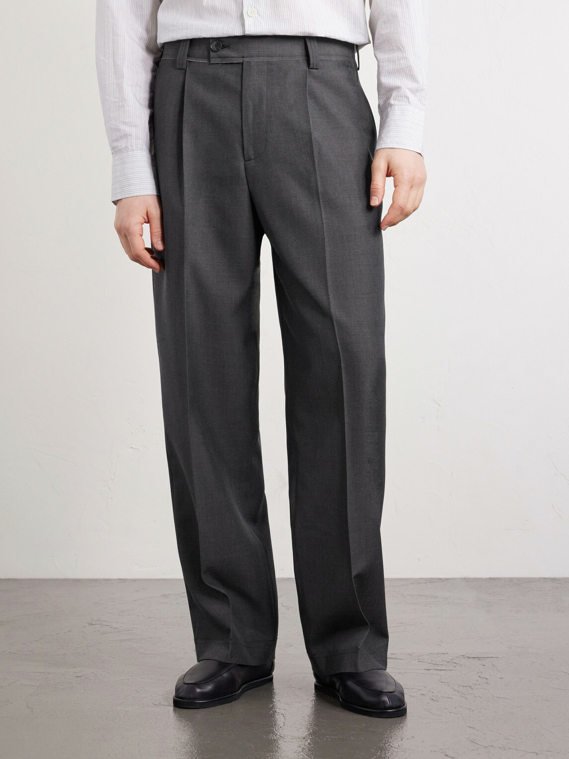 mfpen - Straight-Leg Pleated Wool Trousers - Gray