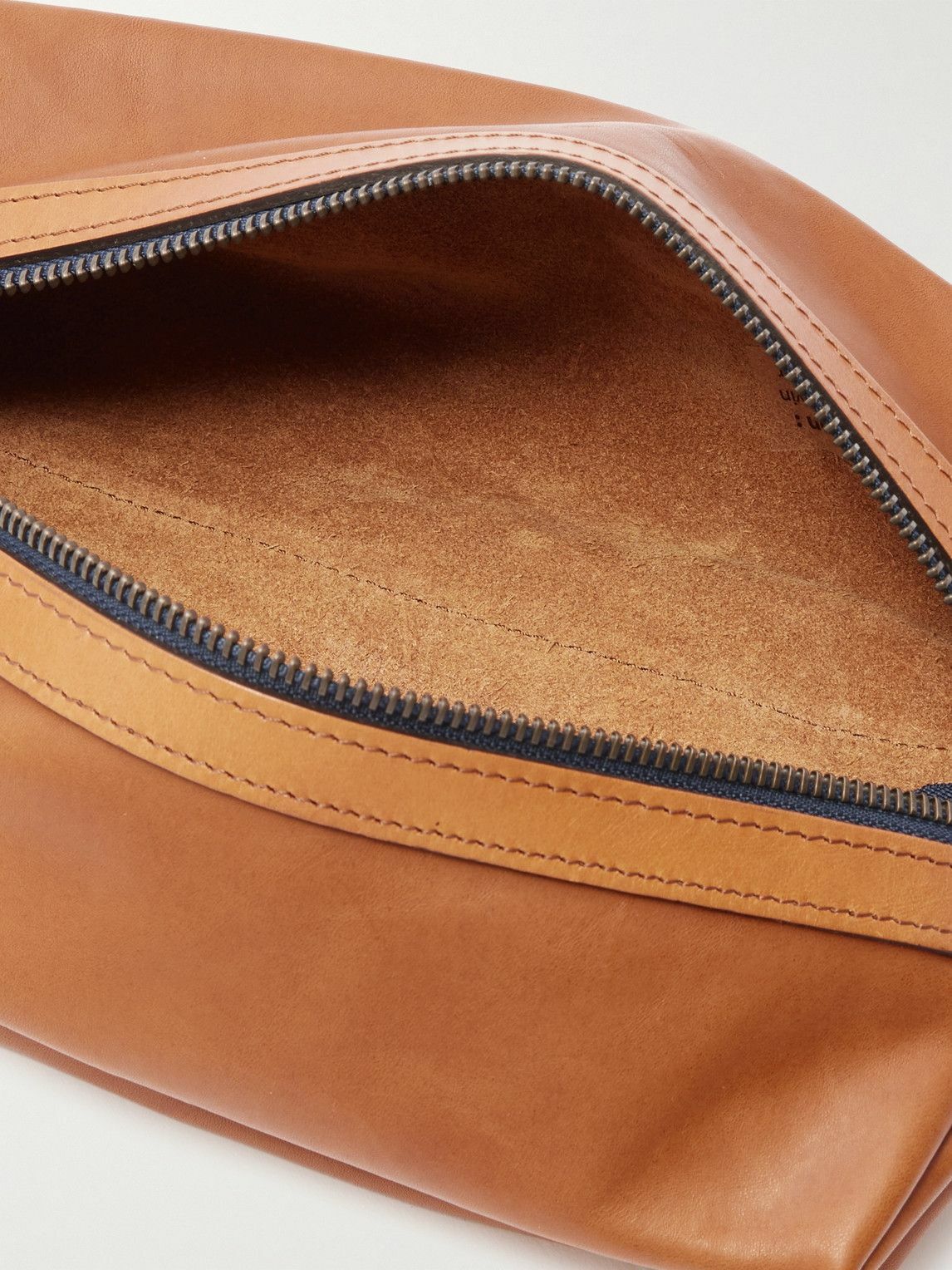 Bleu de Chauffe - Zazou Leather Wash Bag
