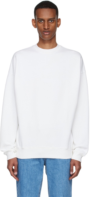 Photo: Gimaguas White Cotton Sweatshirt
