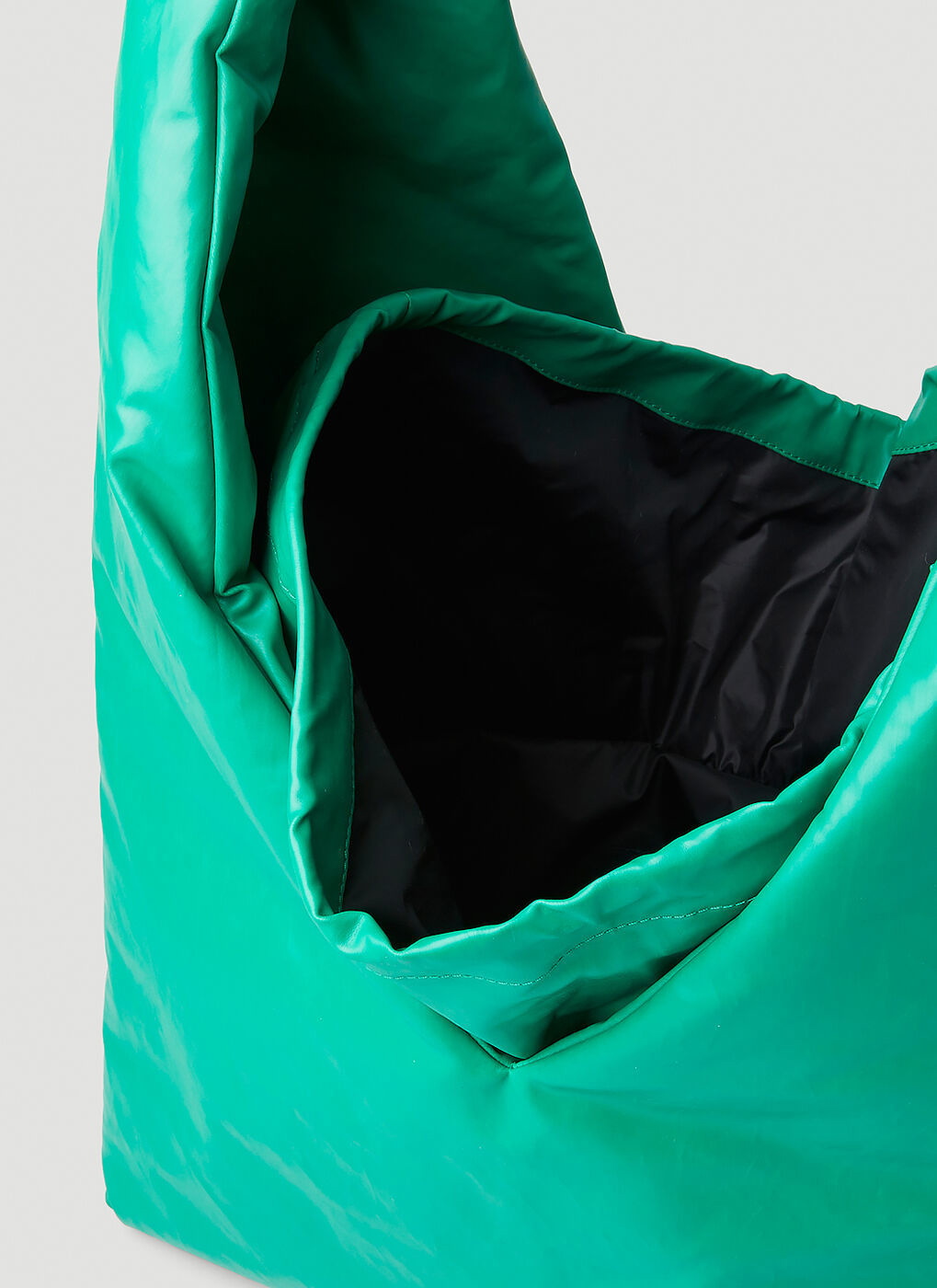 Anchor Oil Medium Shoulder Bag in Green Kassl Editions