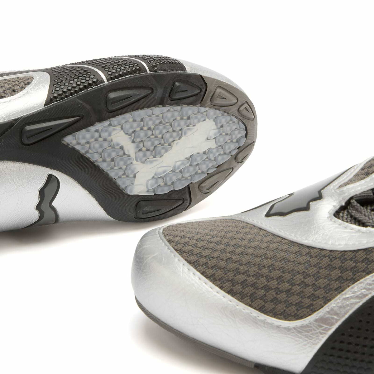 Puma V1.25 Metallic Sneaker in Shadow Gray/Black