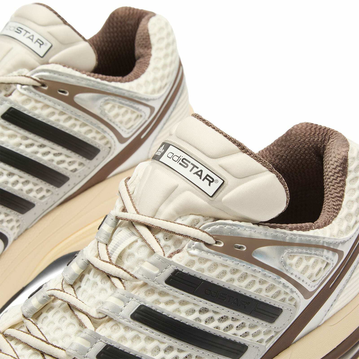 Adidas Adistar Control 5 Sneaker in Ftwr White/Core Black/Core White