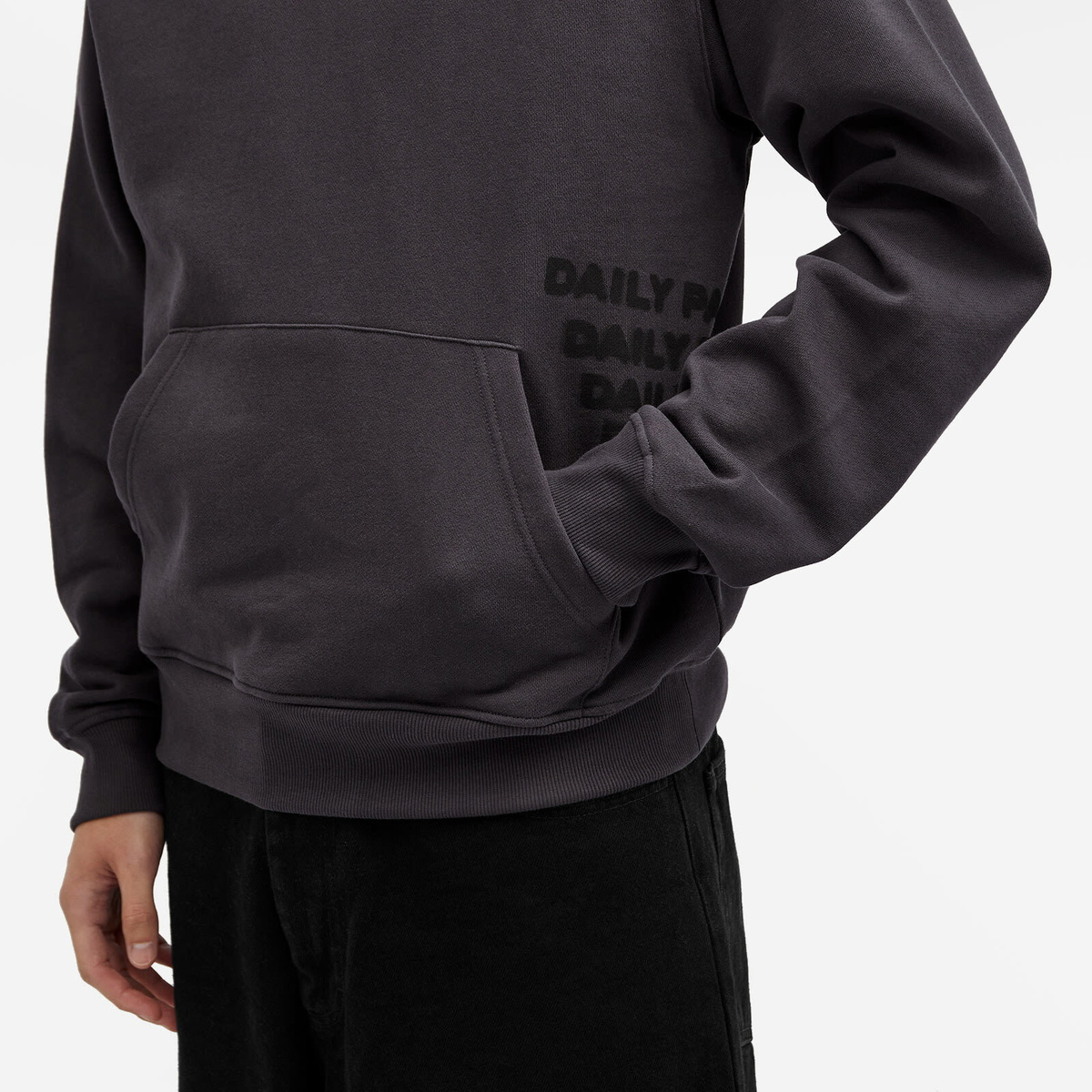 パーカー・フーディ DAILY PAPER Men Hoodies OVERLOAD 2421041 OBSIDIAN BLACK Blac Daily Paper Men's Overload Hoodie in Obsidian Black Daily Paper