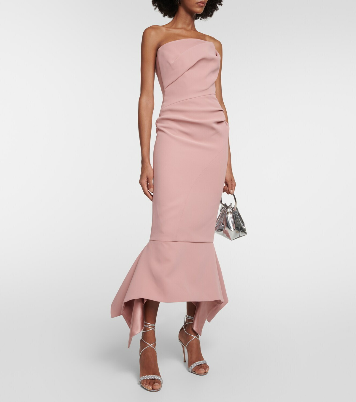 sachin and babi light blue dress Maticevski doesn't return to the runway, he arrives with sculpture, drama  and silhouettes that feel closer to art than fashion. After a six-year  runway pause, Toni Maticevski brought volume, structure and gowns main image 0