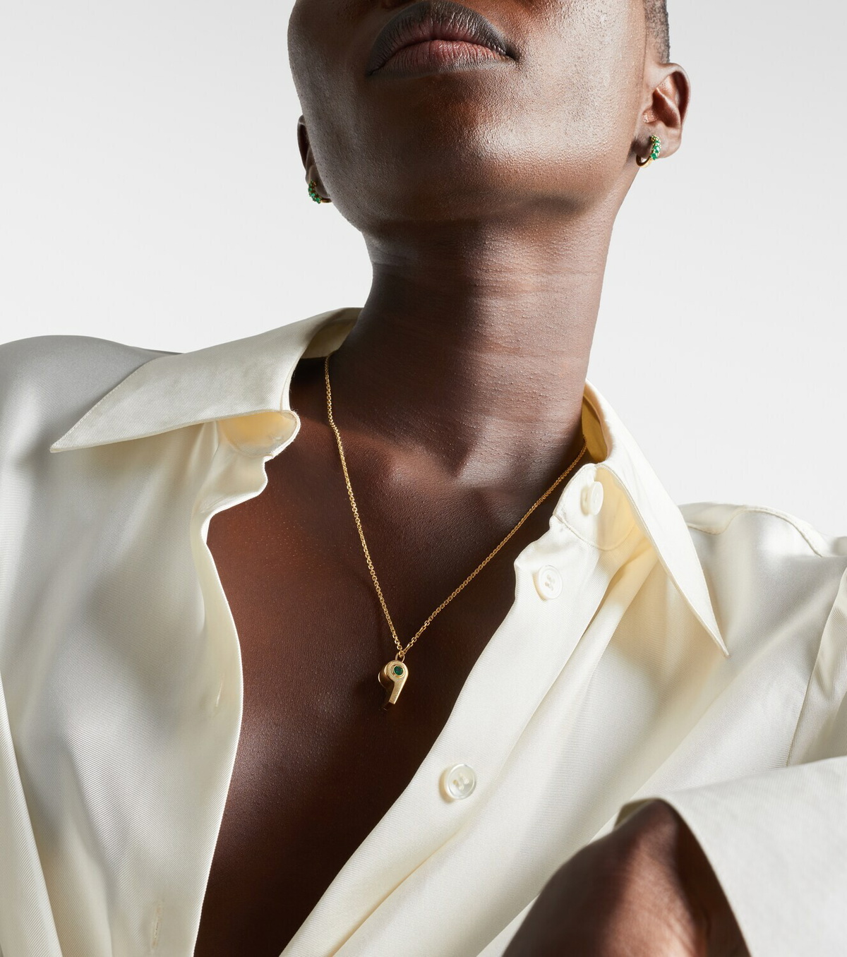 Anita Ko 18kt gold pendant necklace with emeralds
