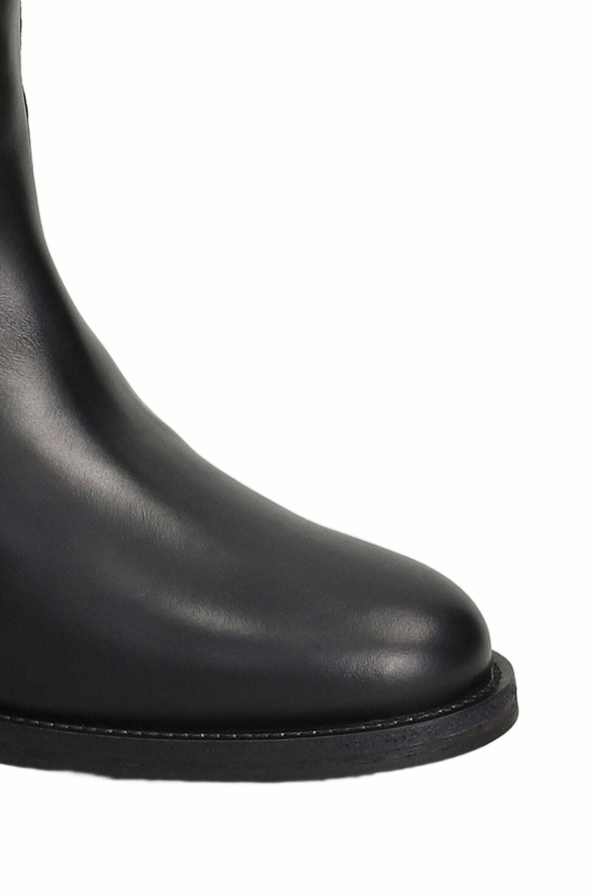 Via Roma 15 In Black Leather