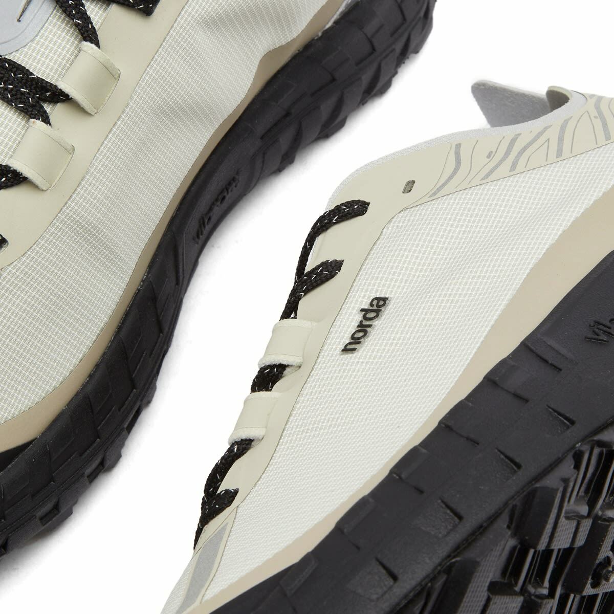 Norda Women's 001 Sneakers in Cinder