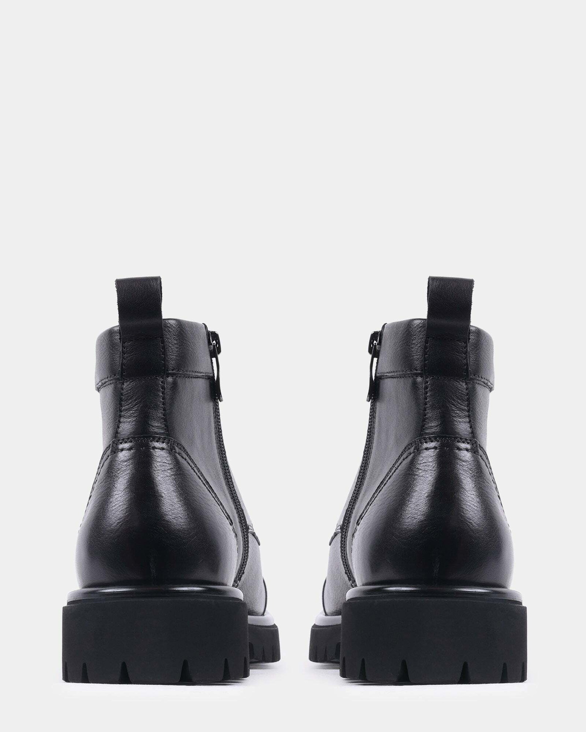 Steve Madden Gavvinn Boots in Black