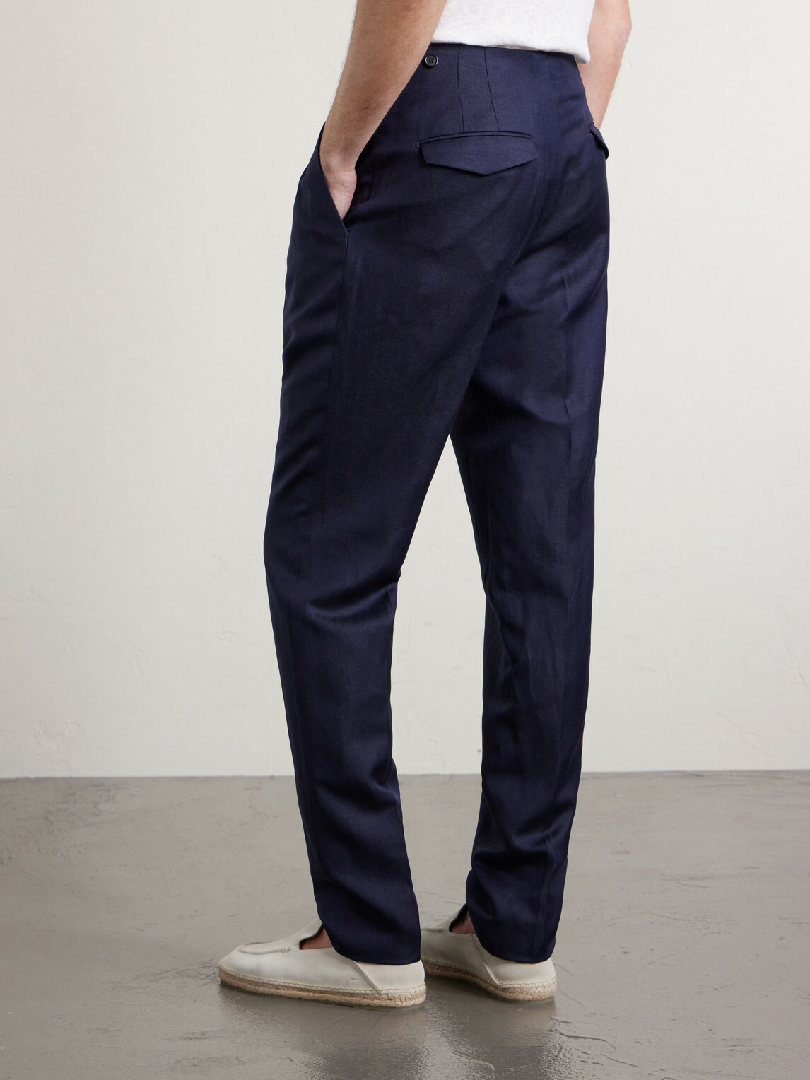 Slowear - Tapered Pleated Wool and Linen-Blend Trousers - Blue