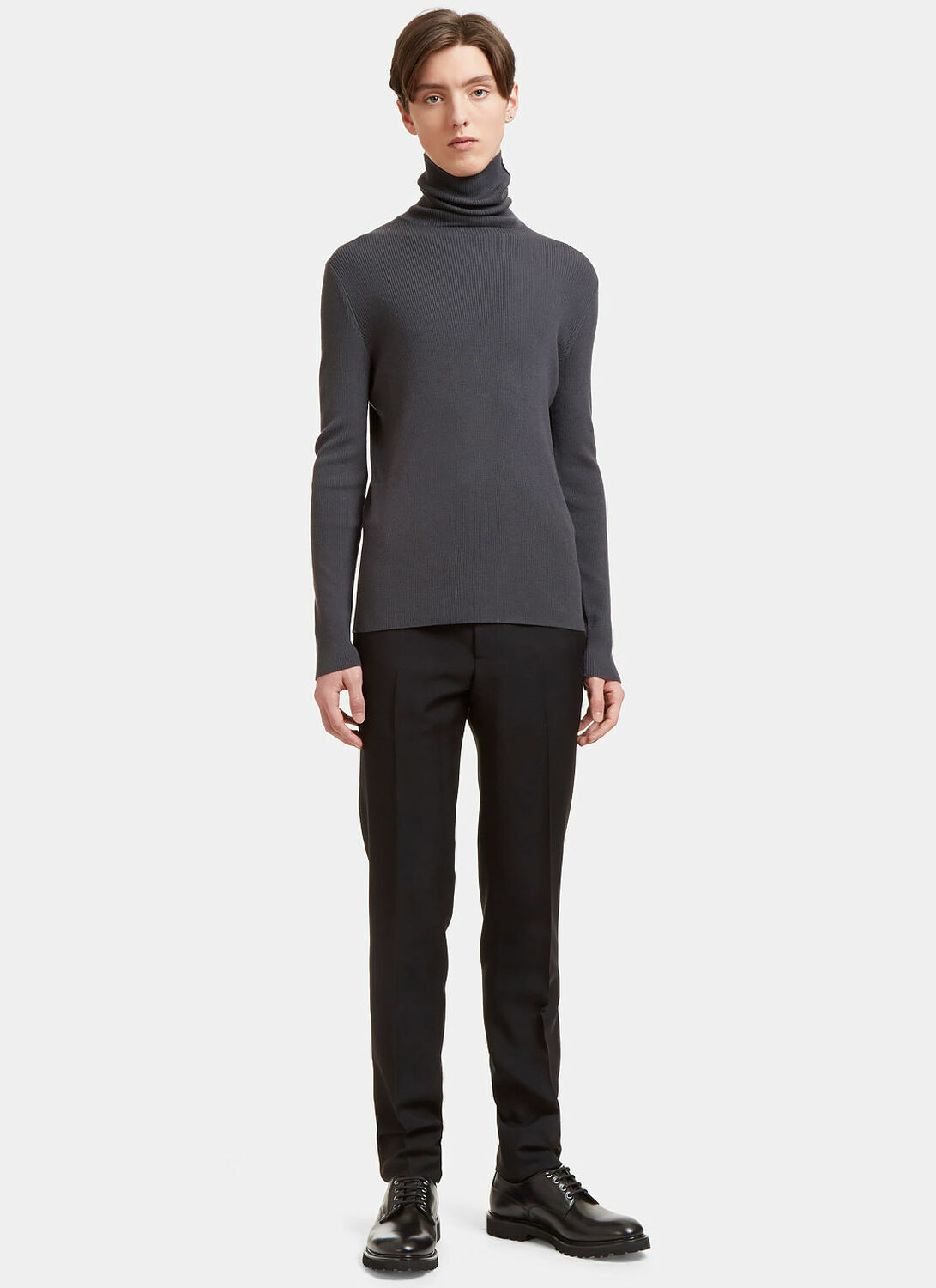 Aiezen Wool-Blend Turtleneck Sweater