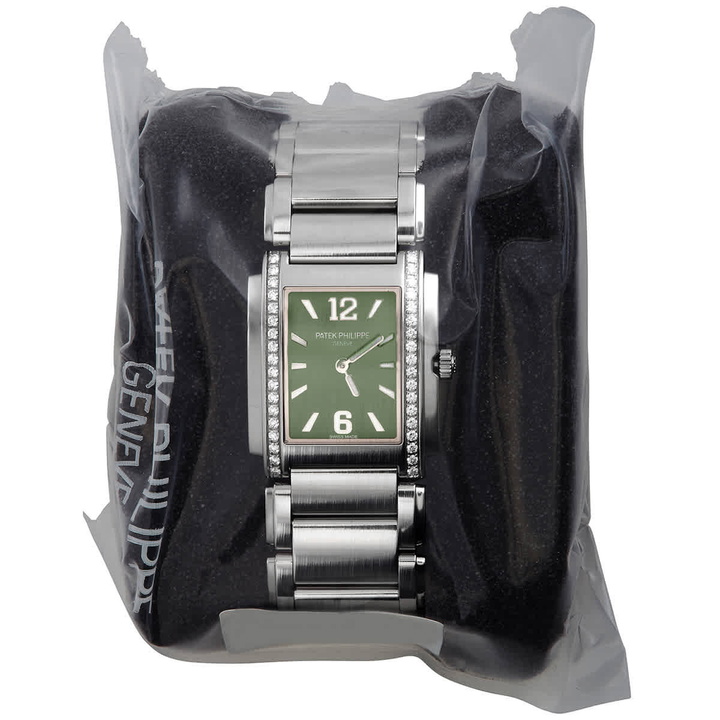 Photo: Patek Philippe Twenty~4 Quartz Diamond Ladies Watch 4910-1200A-011