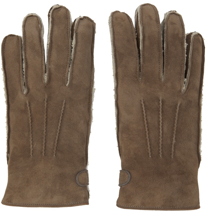 Photo: Brioni Brown Shearling Gloves