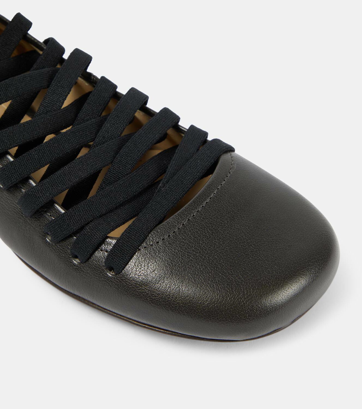 laced flats