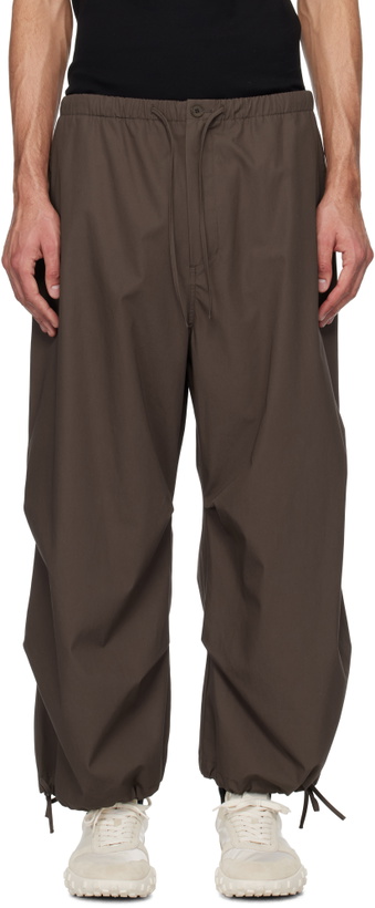Photo: AMOMENTO Burgundy Drawstring Capri Trousers