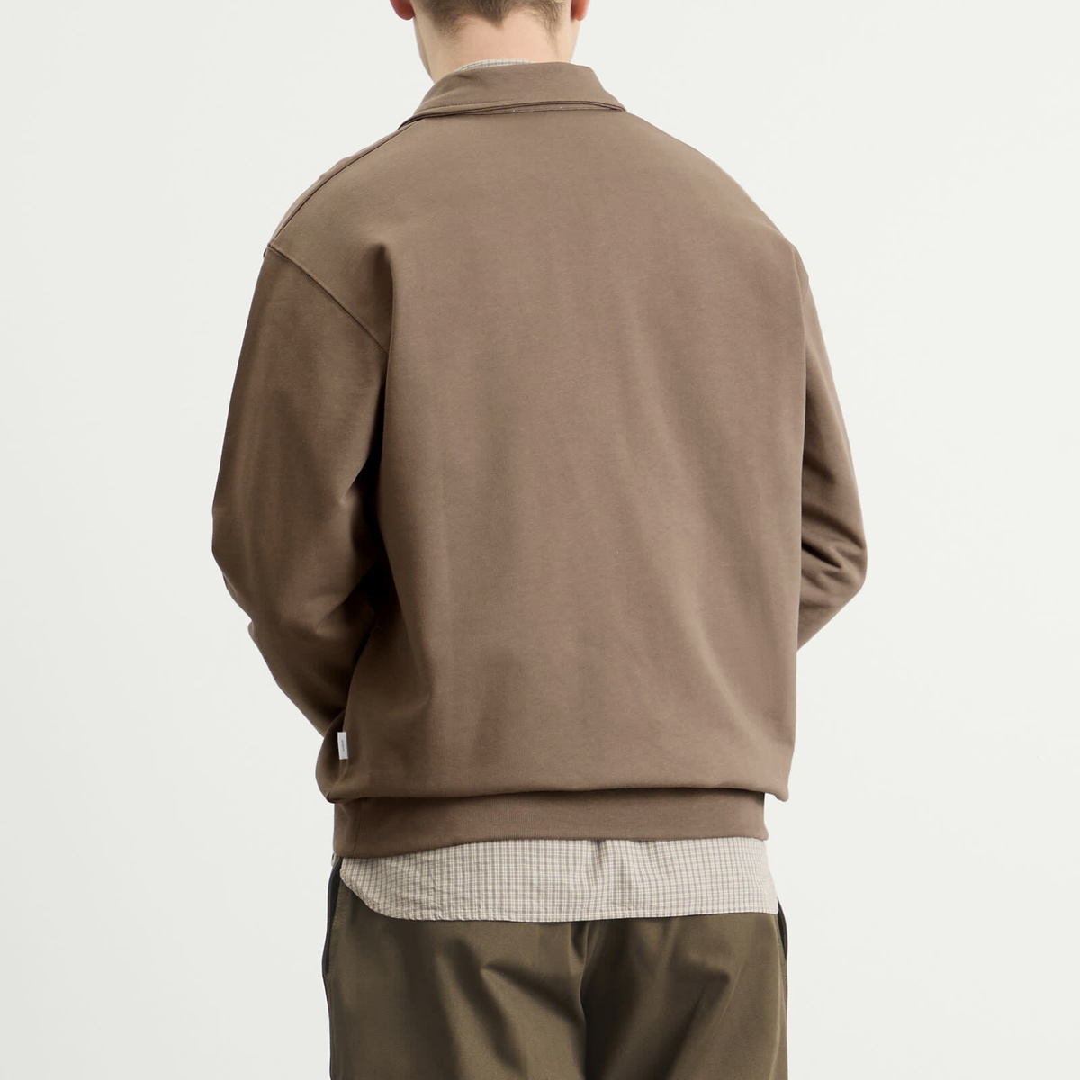 Norse Projects Men's Standard Half Zip Sweatshirt in Walnut