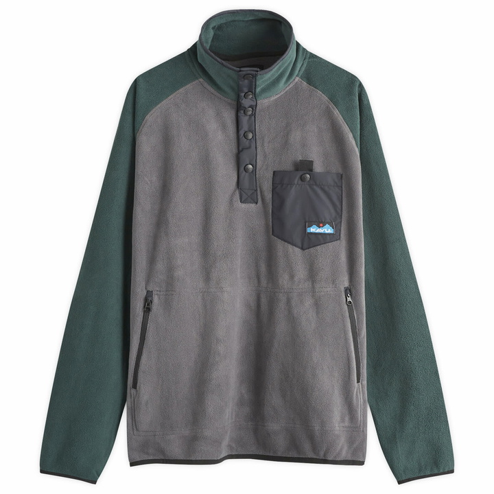 Photo: KAVU Men's Teannaway Snap Fleece in Black Hills Spruce