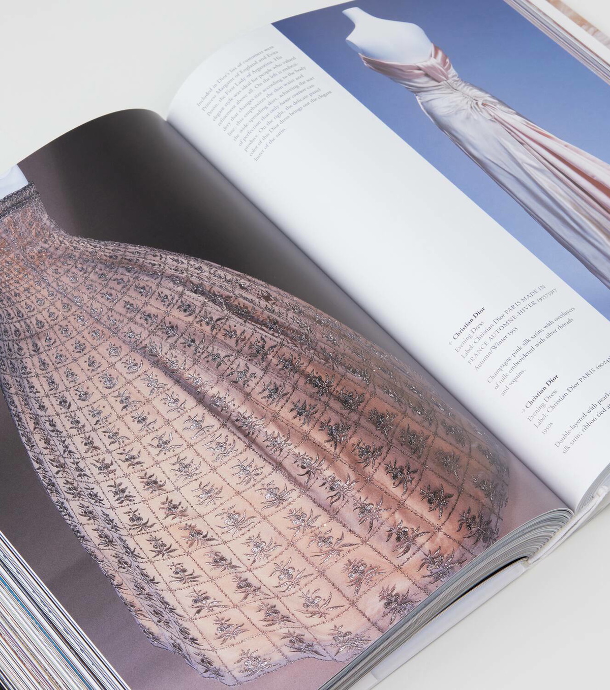 Taschen Fashion History: From the 18th to the 20th Century book Taschen