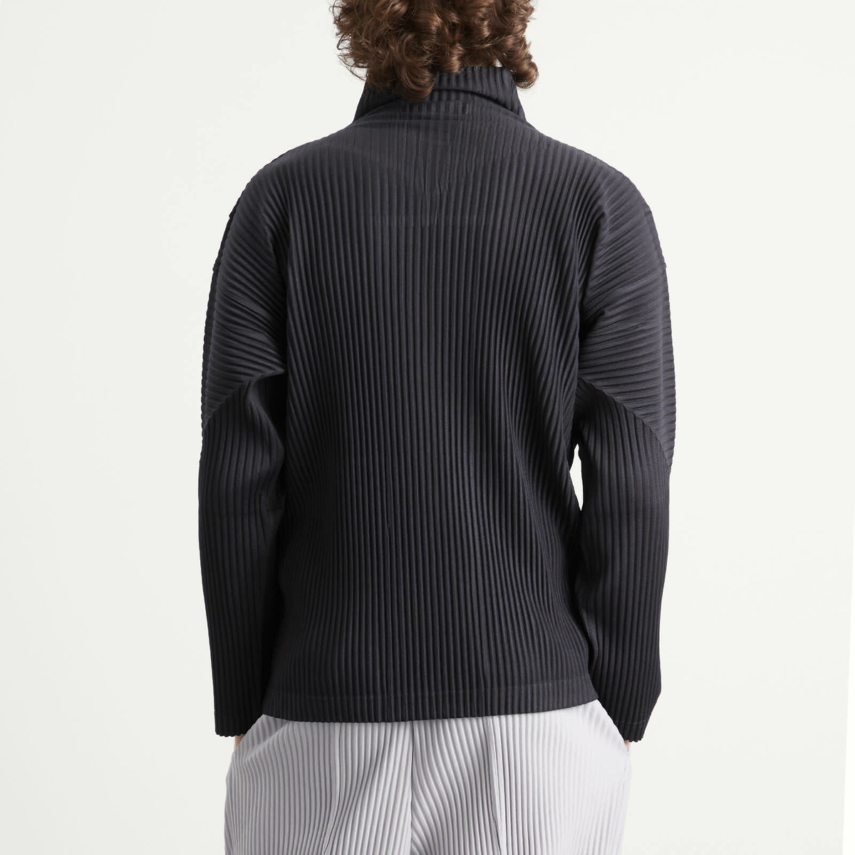 HOMME PLISSÉ ISSEY MIYAKEトップス Homme Plissé Issey Miyake Pleated zip-up Cardigan | Neutrals