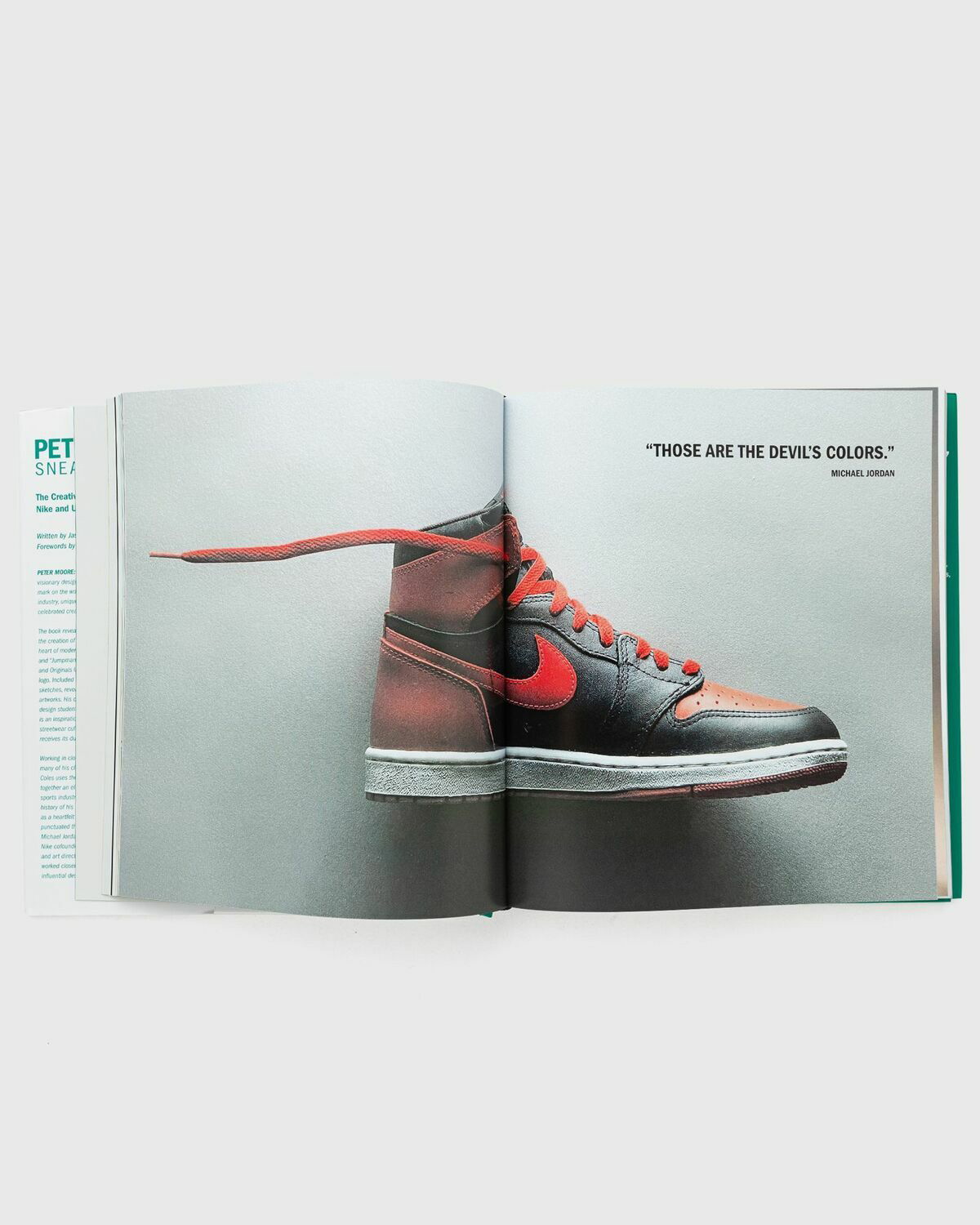 Rizzoli Peter Moore: Sneaker Legend: The Designer Who