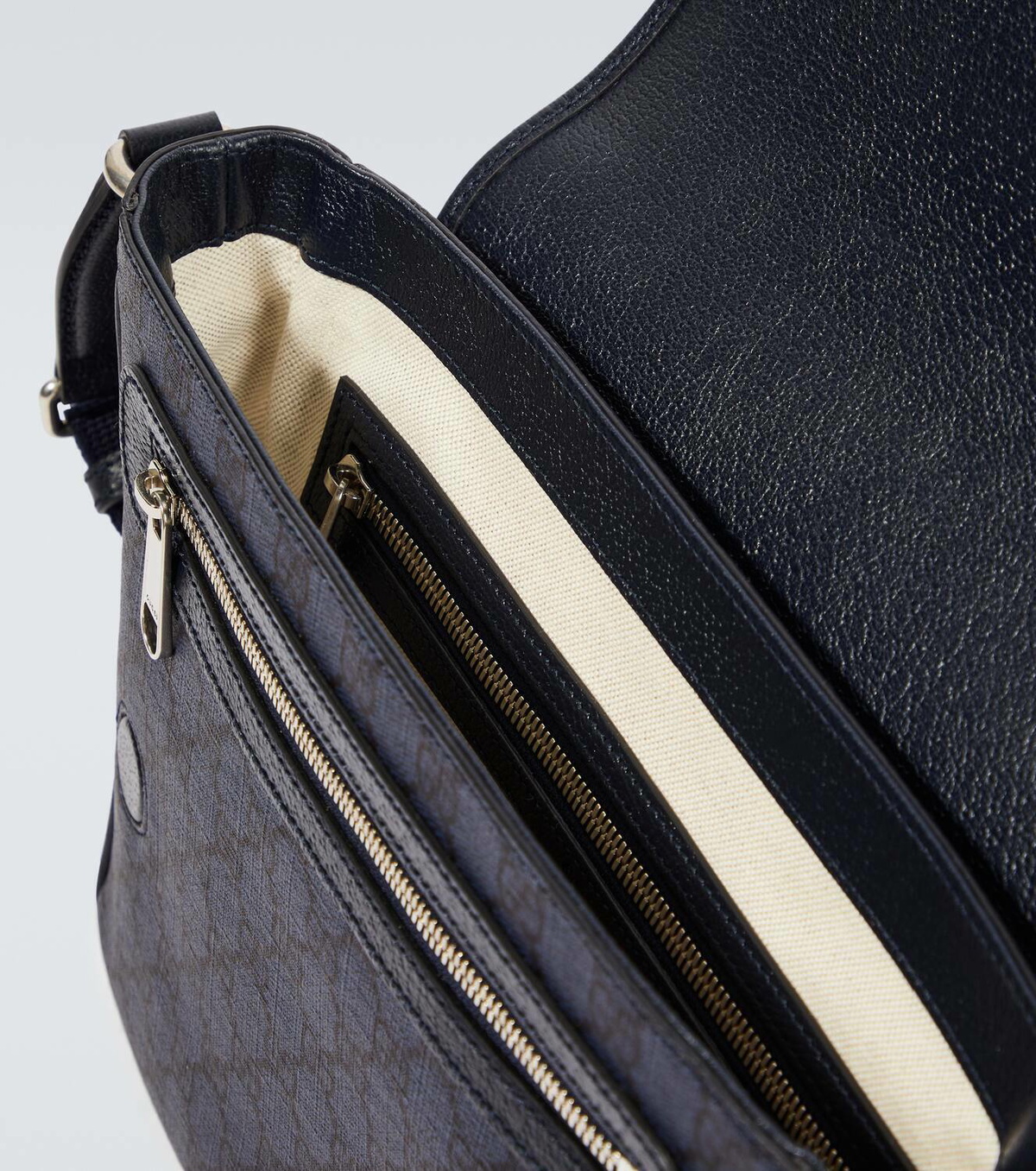 GUCCI(グッチ)正規品/関税送料込み Ophidia GG shoulder bag Gucci Ophidia Chain Shoulder Bag Medium, GG Supreme