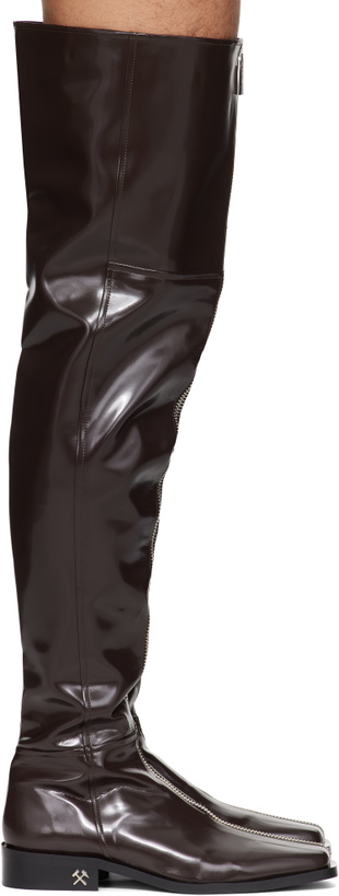 Photo: GmbH Brown Adem Overknee Boots