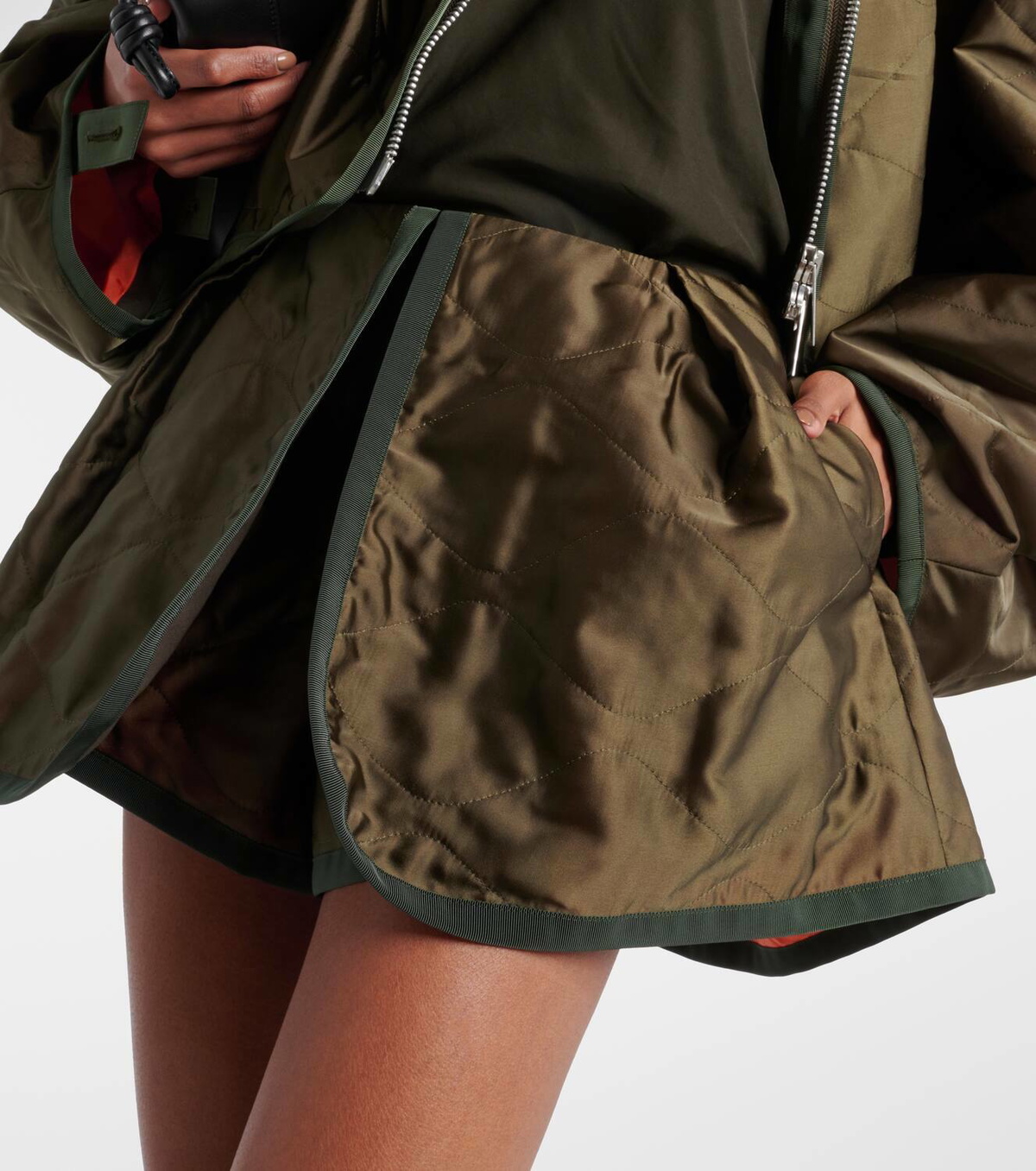 sacai Satin Quilted Shorts サイズ2 Sacai Quilted satin shorts Sacai