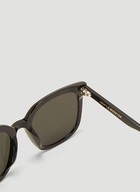 Frida 01 Sunglasses in Black