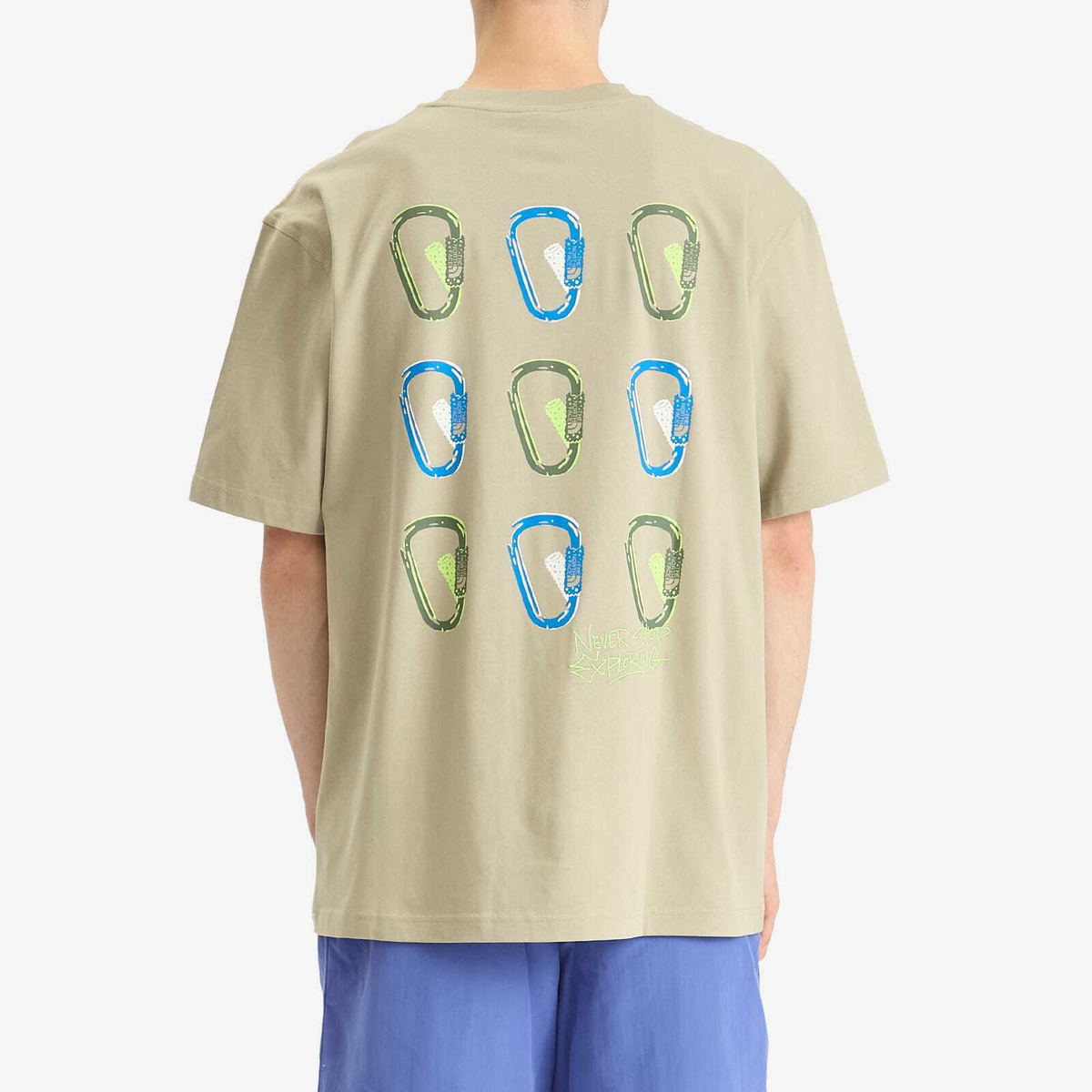 The North Face Men's Nse Oversized Carabiner T-Shirt in Grey