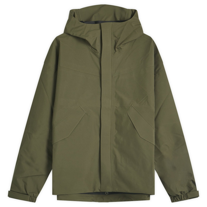 Photo: Blaest Men's Synes 3L Shell Jacket in Grape Leaf