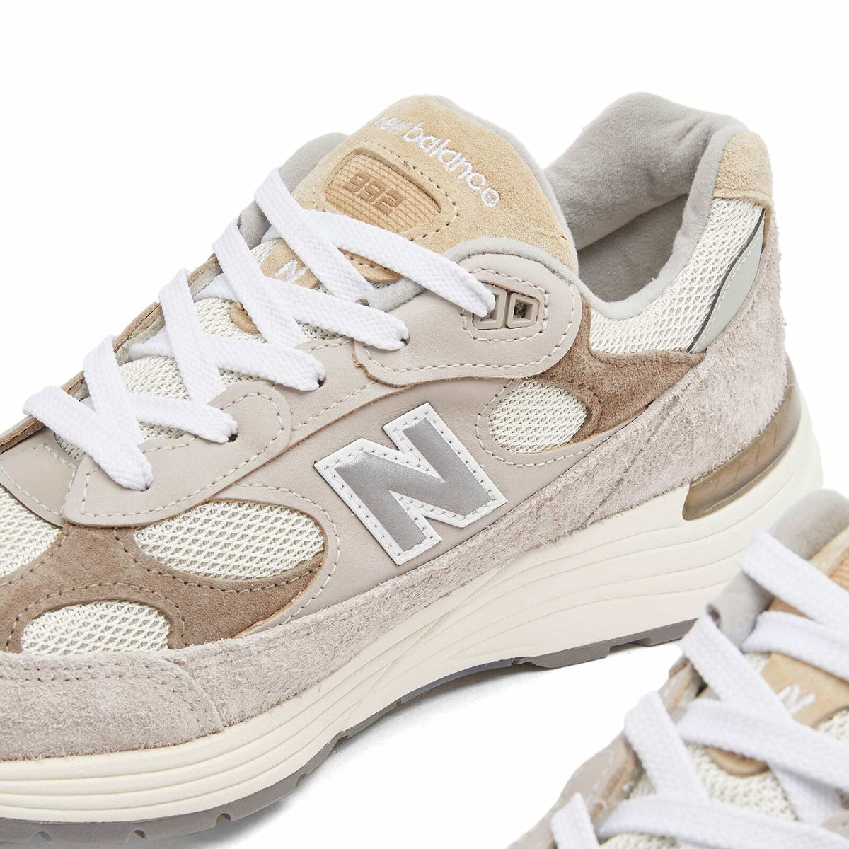 New Balance U992MM Sneaker - Made in USA in Oatmeal New Balance